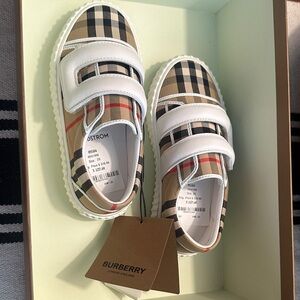 Burberry Kids Check Sneakers - White and Tan